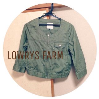 ローリーズファーム(LOWRYS FARM)の【りんころり様専用】ノーカラーブルゾン(ノーカラージャケット)