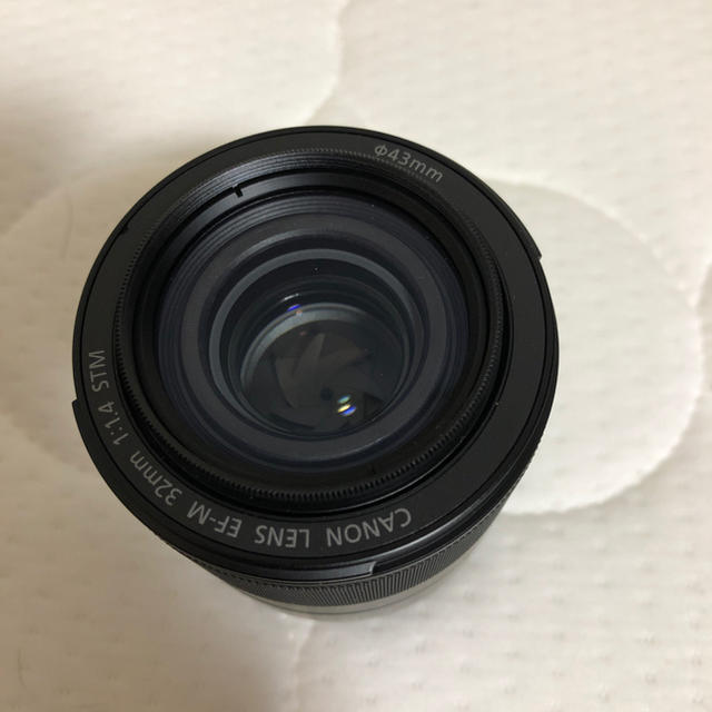 Canon(キヤノン)のcanon EF-M 32mm f1.4 stm中古美品 スマホ/家電/カメラのカメラ(レンズ(単焦点))の商品写真