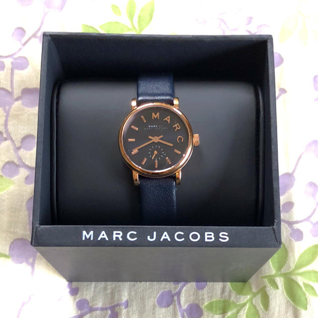 MARC BY MARC JACOBS(マークバイマークジェイコブス)の美品✨MARC ☆ 腕時計  稼働品 ㉚ レディースのファッション小物(腕時計)の商品写真