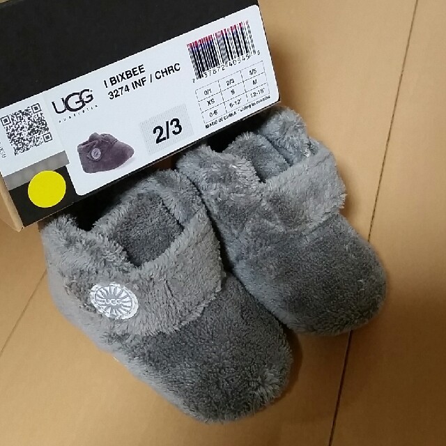 UGG(アグ)のUGG ベビーシューズ キッズ/ベビー/マタニティのベビー靴/シューズ(~14cm)(ブーツ)の商品写真