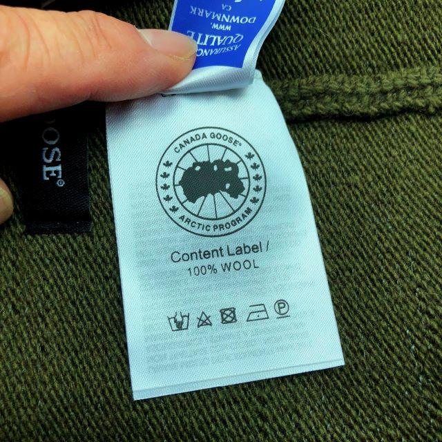 CANADA GOOSE(カナダグース)のカナダグースニット帽小ミリタリーグリン値下げします。 メンズの帽子(ニット帽/ビーニー)の商品写真