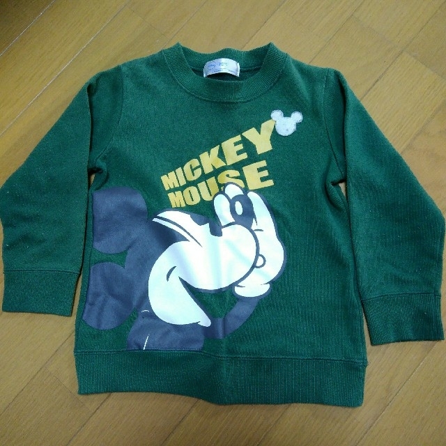 Disney(ディズニー)のトレーナー　100cm　ミッキーマウス キッズ/ベビー/マタニティのキッズ服男の子用(90cm~)(Tシャツ/カットソー)の商品写真