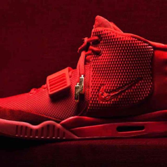 ✨即購入ok✨シューレースチップ アグレット金 air yeezy2 メンズの靴/シューズ(スニーカー)の商品写真