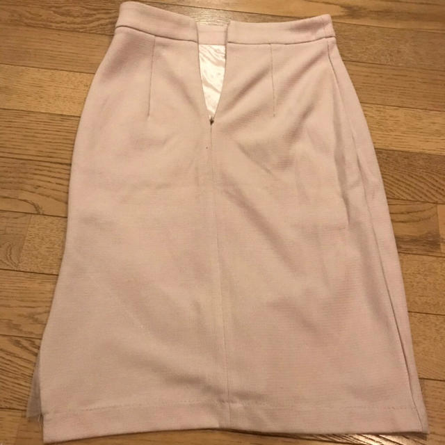 EMODA(エモダ)のエモダ ベージュ スカート レディースのスカート(ひざ丈スカート)の商品写真
