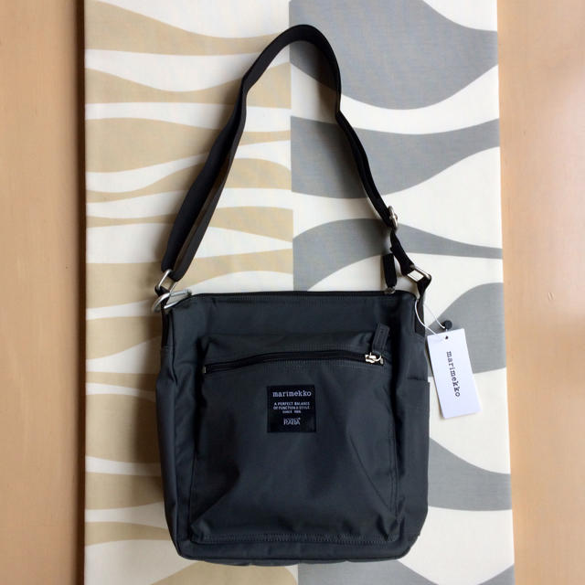 marimekko(マリメッコ)の新品 marimekko PAL マリメッコ パル ショルダーバッグ COAL  レディースのバッグ(ショルダーバッグ)の商品写真