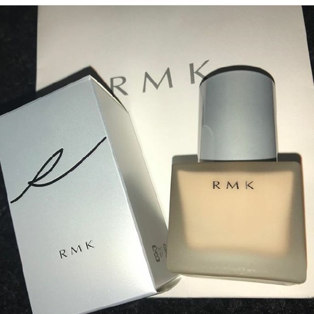 RMK(アールエムケー)の新品未使用☆RMK#201☆リクイドファンデーション コスメ/美容のベースメイク/化粧品(ファンデーション)の商品写真