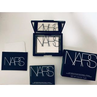 ナーズ(NARS)のライトリフレクティングセッティングパウダー プレスト(フェイスカラー)