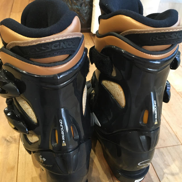 ROSSIGNOL - ほぼ新品!お洒落でシックなロシニョールのスキーブーツ