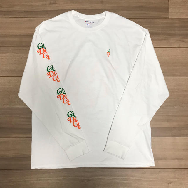 GDC(ジーディーシー)のgirls don't cry carrots ロンt XL メンズのトップス(Tシャツ/カットソー(七分/長袖))の商品写真