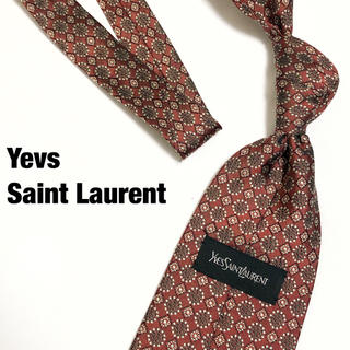 イヴサンローランボーテ(Yves Saint Laurent Beaute)の【廃盤】イヴサンローラン ネクタイ 小紋柄 総柄 剣幅9 ボルドー ブラウン(ネクタイ)