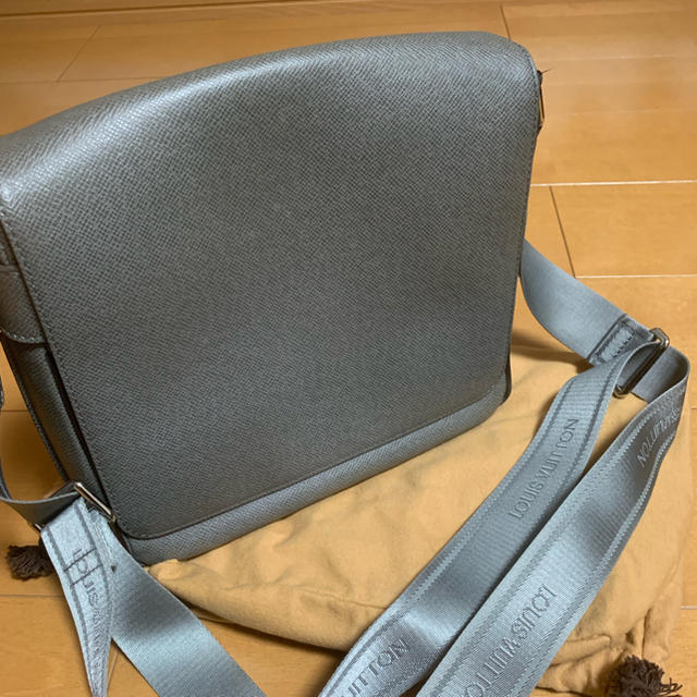 本日特価】 LOUIS VUITTON ルイヴィトン・肩掛けバッグ・タイガー