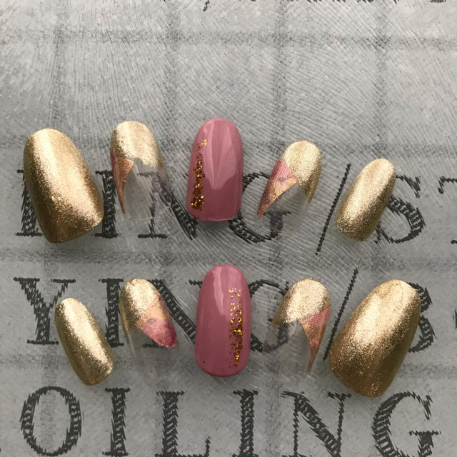 和柄ジェルネイルチップ ピンク ゴールド ハンドメイドのアクセサリー(ネイルチップ)の商品写真