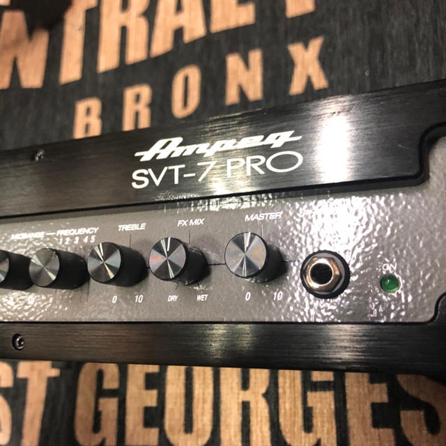 Ampeg  SVT-7 PRO ベースヘッドアンプ 楽器のベース(ベースアンプ)の商品写真