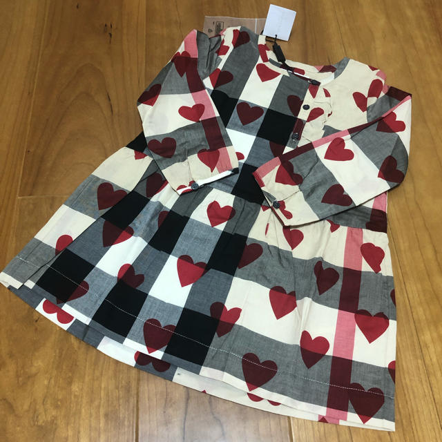 キッズ/ベビー/マタニティ♡ご専用♡新品 バーバリー ワンピース2y