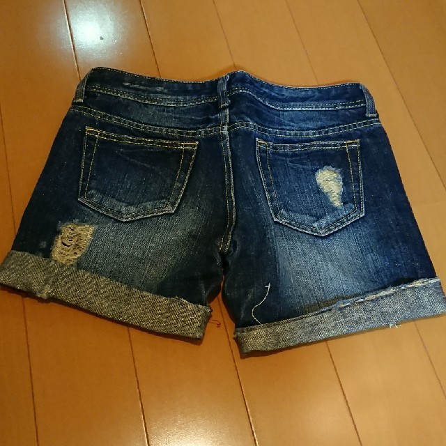  ダメージ ショーパン 25インチ レディースのパンツ(ショートパンツ)の商品写真