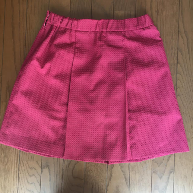 ワールド ショッキングピンク スカート レディースのスカート(ひざ丈スカート)の商品写真