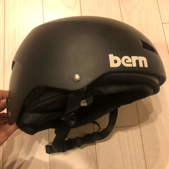 みゆ様専用 Bern Macon ヘルメット 自転車 スノーボード スポーツ/アウトドアのスノーボード(ウエア/装備)の商品写真