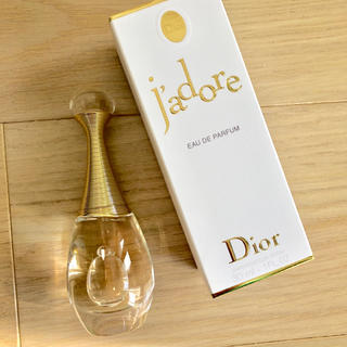 ディオール(Dior)のChich様専用 Dior J'adore 30ml フランスから直接仕入れ(香水(女性用))