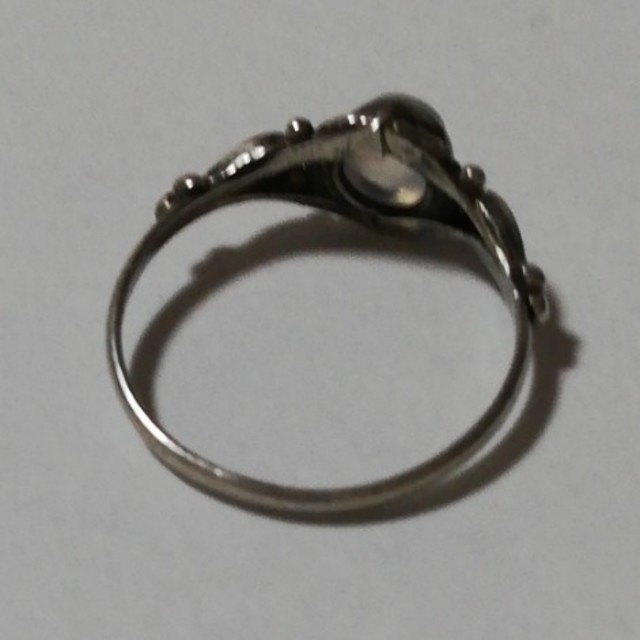 ムーンストーン　シルバーリング レディースのアクセサリー(リング(指輪))の商品写真