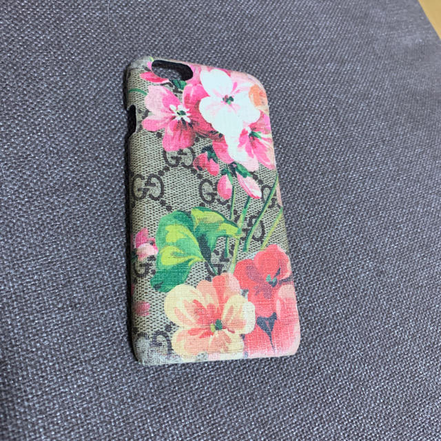 Gucci - iPhone ケースの通販 by あっつん's shop｜グッチならラクマ