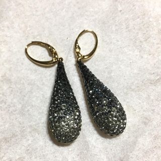 スワロフスキー(SWAROVSKI)のスワロフスキーピアス(ピアス)