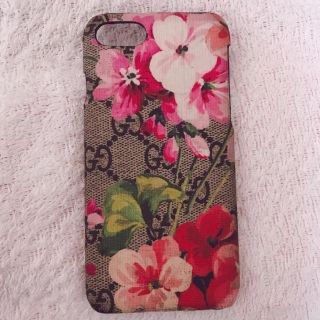 グッチ(Gucci)の【値下げ】GUCCI スマホケース(iPhoneケース)