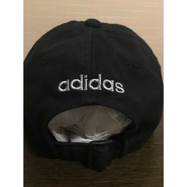 adidas(アディダス)のアディダス　ベースボールキャップ　ブラック メンズの帽子(キャップ)の商品写真