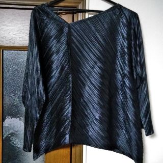 イッセイミヤケ(ISSEY MIYAKE)のトップス(その他)