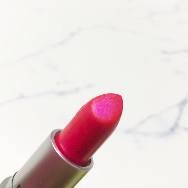 MAC(マック)のMAC/マック FROST LIPSTICK ピンクユーシンク? 箱付き 美品 コスメ/美容のベースメイク/化粧品(口紅)の商品写真