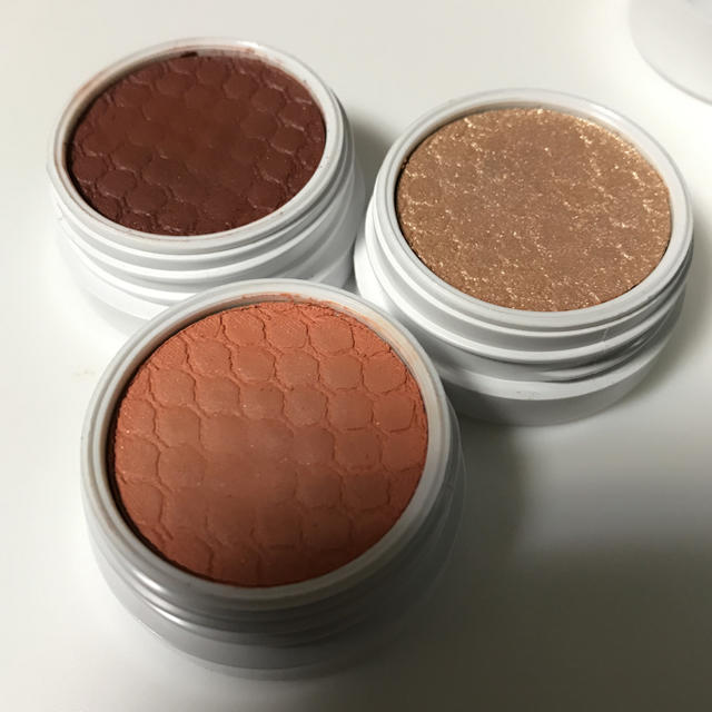 colourpop(カラーポップ)のカラーポップ シャドウセット コスメ/美容のベースメイク/化粧品(アイシャドウ)の商品写真