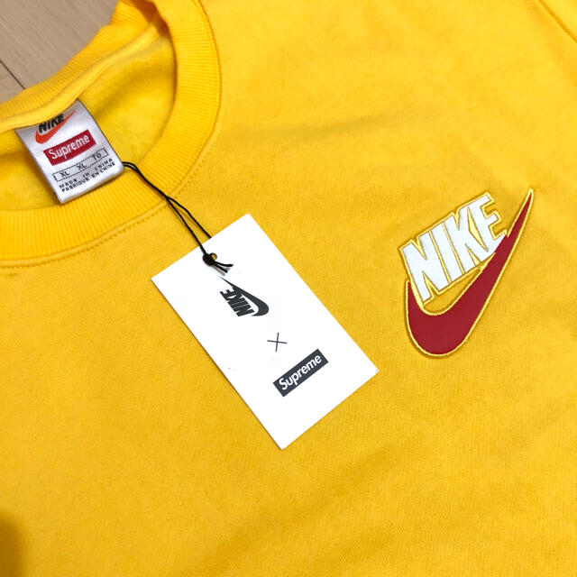 Supreme(シュプリーム)のSupreme Nikeコラボ スウェットcrewneckシュプリーム  ナイキ メンズのトップス(スウェット)の商品写真