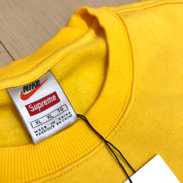 Supreme(シュプリーム)のSupreme Nikeコラボ スウェットcrewneckシュプリーム  ナイキ メンズのトップス(スウェット)の商品写真