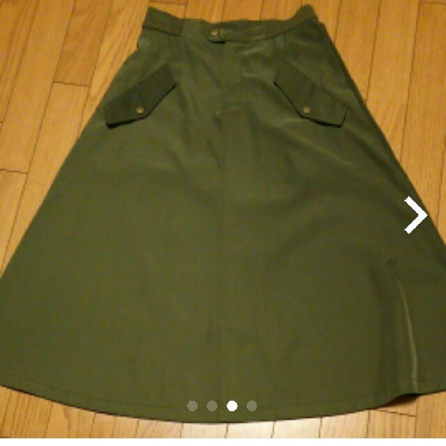 UNITED ARROWS(ユナイテッドアローズ)の未使用🎵ヴギウギ 綺麗モスグリーンスカート レディースのスカート(ロングスカート)の商品写真