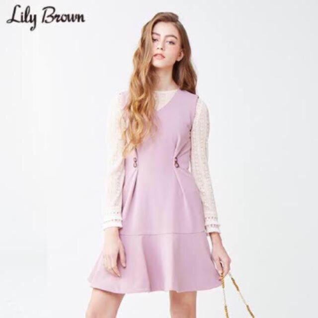 Lily Brown(リリーブラウン)のリリーブラウン フィットアンドフレアワンピース レディースのワンピース(ひざ丈ワンピース)の商品写真