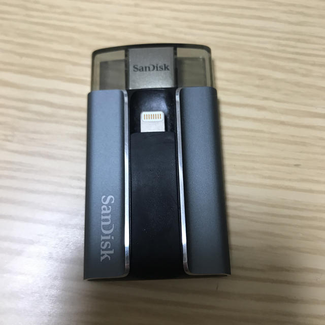 SanDisk(サンディスク)のsandisk Flash drive 128GB スマホ/家電/カメラのPC/タブレット(PC周辺機器)の商品写真