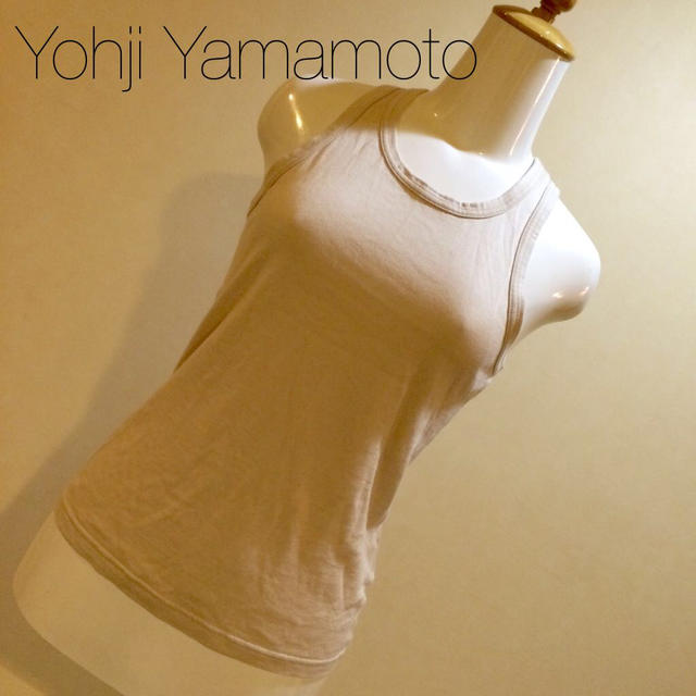 Yohji Yamamoto(ヨウジヤマモト)の処分価格♪ ヨウジヤマモト タンクトップ レディースのトップス(タンクトップ)の商品写真