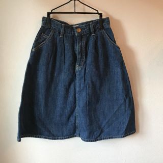 マウジー(moussy)のデニムスカート(ひざ丈スカート)