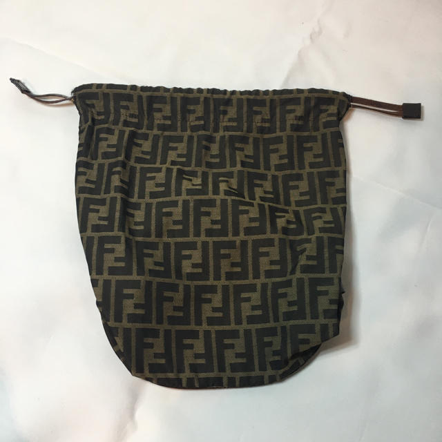 FENDI(フェンディ)のFENDI フェンディ 小さく収納できる巾着バック ズッカ柄 90sヴィンテージ レディースのバッグ(その他)の商品写真