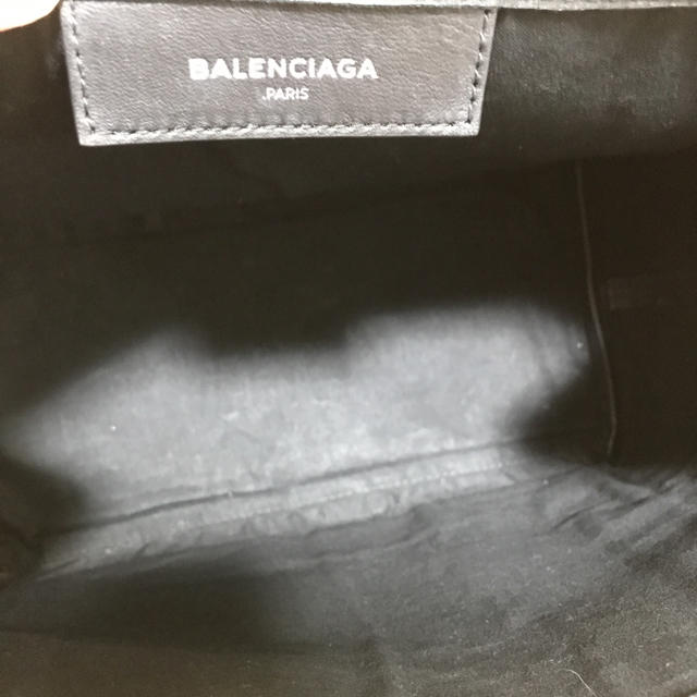 BALENCIAGA BAG(バレンシアガバッグ)のBALENCIAGAバレンシアガ ★ネイビーカバ レザーバッグ レディースのバッグ(トートバッグ)の商品写真