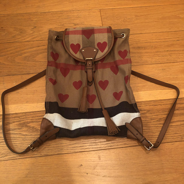 BURBERRY(バーバリー)のバーバリー Burberry リュック ハート  レディースのバッグ(リュック/バックパック)の商品写真