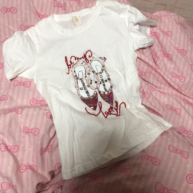 Christian Louboutin(クリスチャンルブタン)のルブタン風👠シャツ レディースのトップス(Tシャツ(半袖/袖なし))の商品写真