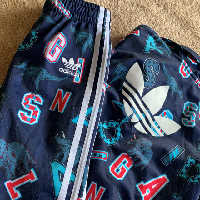 adidas(アディダス)のadidas ジャージ セットアップ キッズ/ベビー/マタニティのキッズ服男の子用(90cm~)(その他)の商品写真