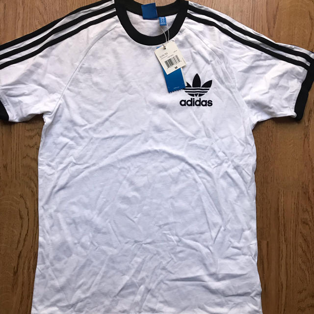 adidas(アディダス)のadidas Ｔシャツ メンズのトップス(Tシャツ/カットソー(半袖/袖なし))の商品写真