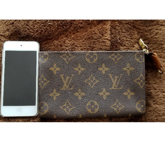 LOUIS VUITTON(ルイヴィトン)のルイヴィトン　ポーチ レディースのファッション小物(ポーチ)の商品写真