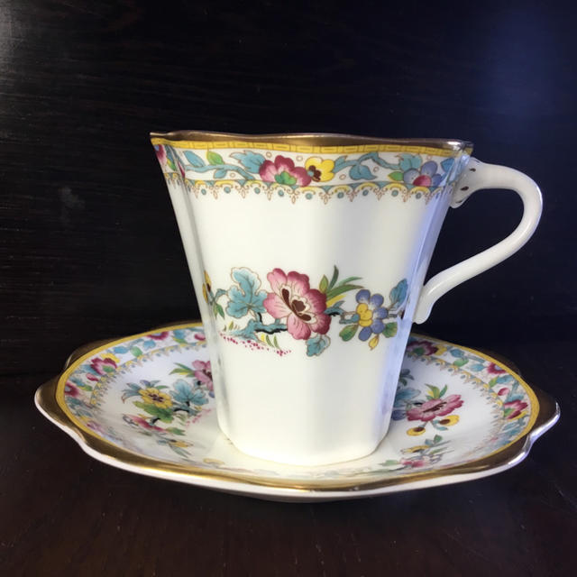 WEDGWOOD(ウェッジウッド)の英国 コールポート カップソーサー ミングローズ  未使用 Sale ❗️ インテリア/住まい/日用品のキッチン/食器(グラス/カップ)の商品写真