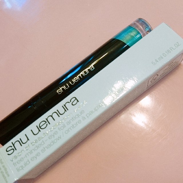 shu uemura(シュウウエムラ)の美品♡シュウウエムラ リキッドアイシャドウ コスメ/美容のベースメイク/化粧品(アイシャドウ)の商品写真