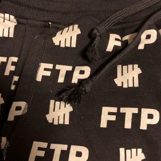 アンディフィーテッド(UNDEFEATED)のFTP UNDEFEATED ALL OVER SWEATPANT XL 最安値(その他)