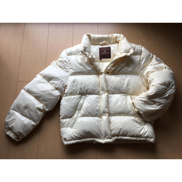 MONCLER(モンクレール)のモンクレール ダウンジャケット レディースのジャケット/アウター(ダウンジャケット)の商品写真