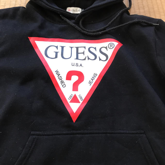 GUESS(ゲス)のGUESS フード付きパーカー レディースのトップス(パーカー)の商品写真