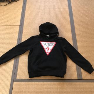 ゲス(GUESS)のGUESS フード付きパーカー(パーカー)